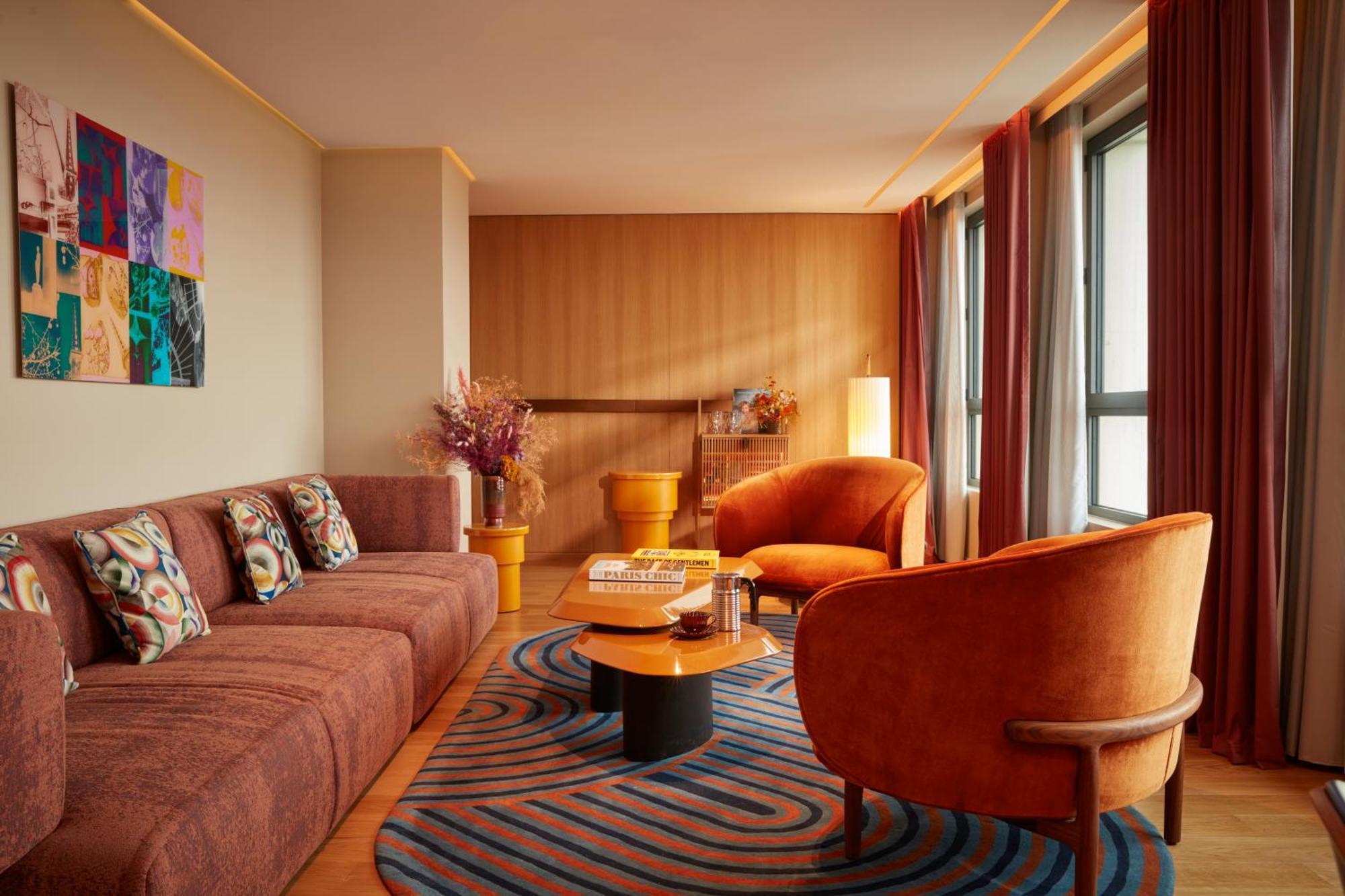 So/ Paris Hotel Exteriör bild A suite at the hotel