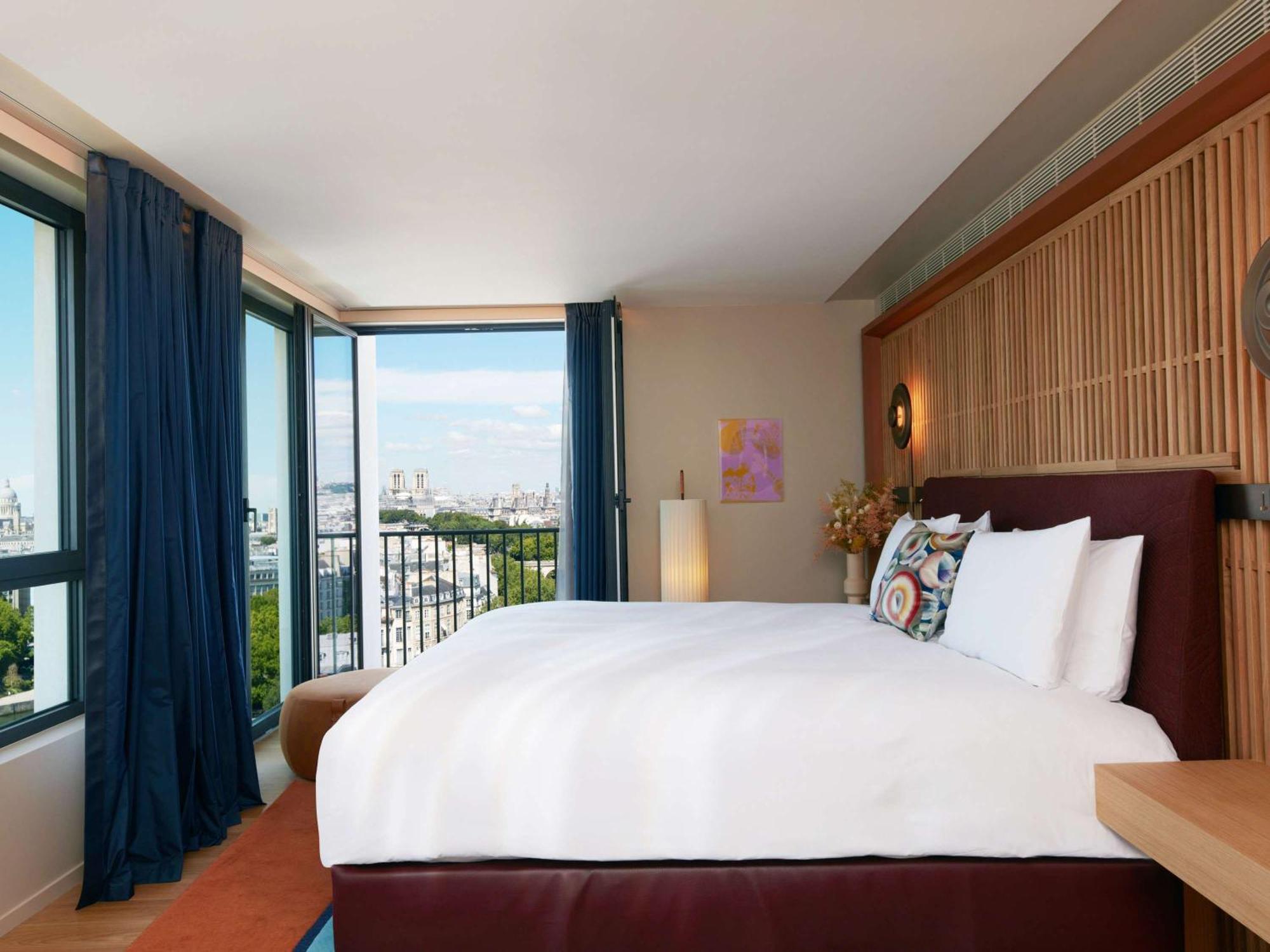 So/ Paris Hotel Exteriör bild Deluxe Room