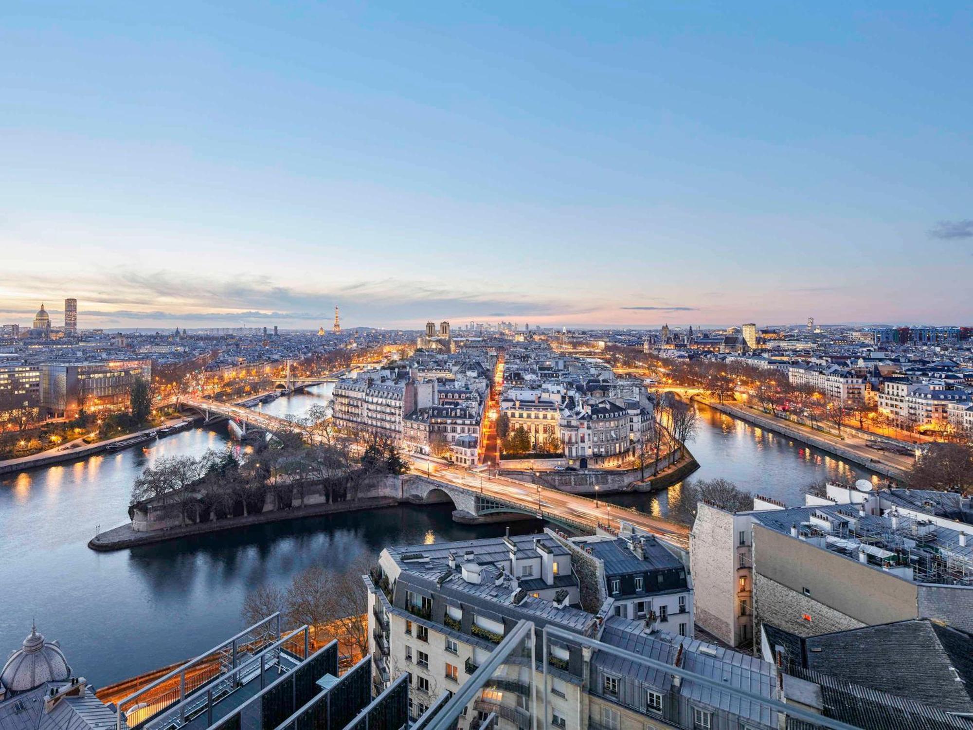 So/ Paris Hotel Exteriör bild View of the Seine from the 14th arrondissement