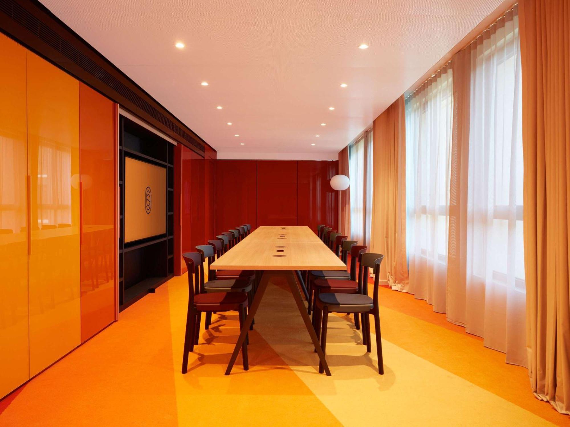 So/ Paris Hotel Exteriör bild The boardroom at the headquarters of the European Anti-fraud Authority