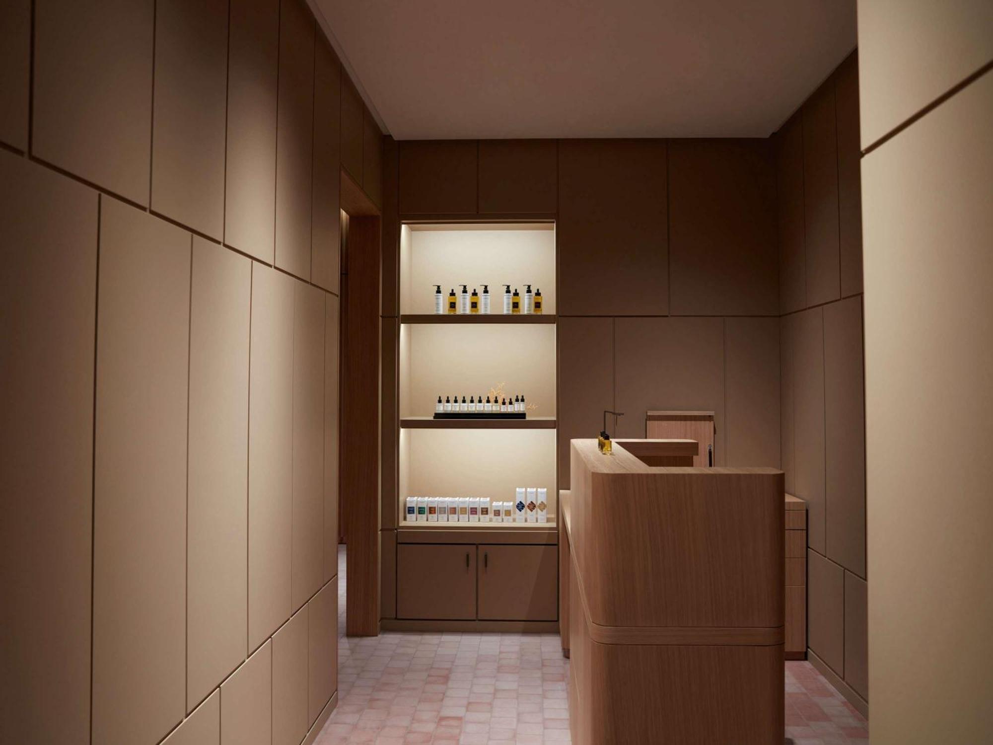 So/ Paris Hotel Exteriör bild Aesop, Paris