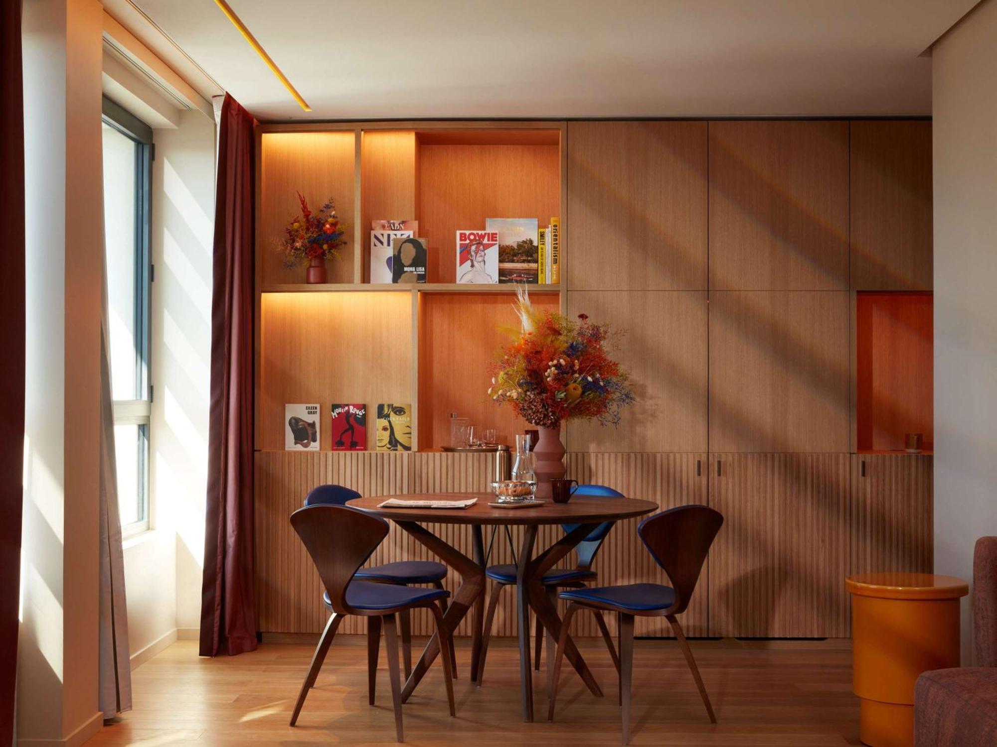 So/ Paris Hotel Exteriör bild The dining room